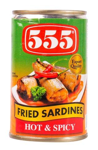 555 FRIED SARDINES HOT & SPICY 155G