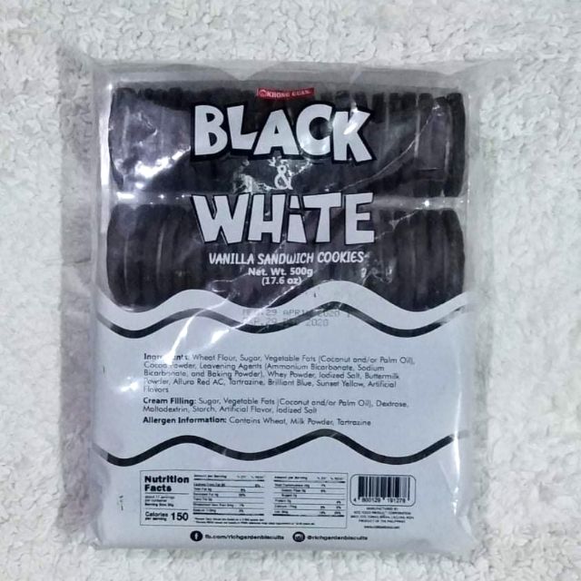 BLACK & WHITE VANILLA SANDWICH (KHONG GUAN) 500G